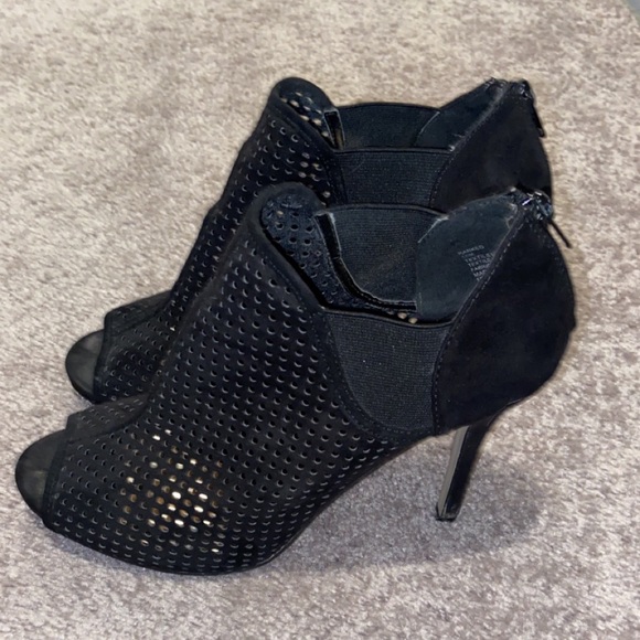 Open toe pattern heels - Picture 3 of 3